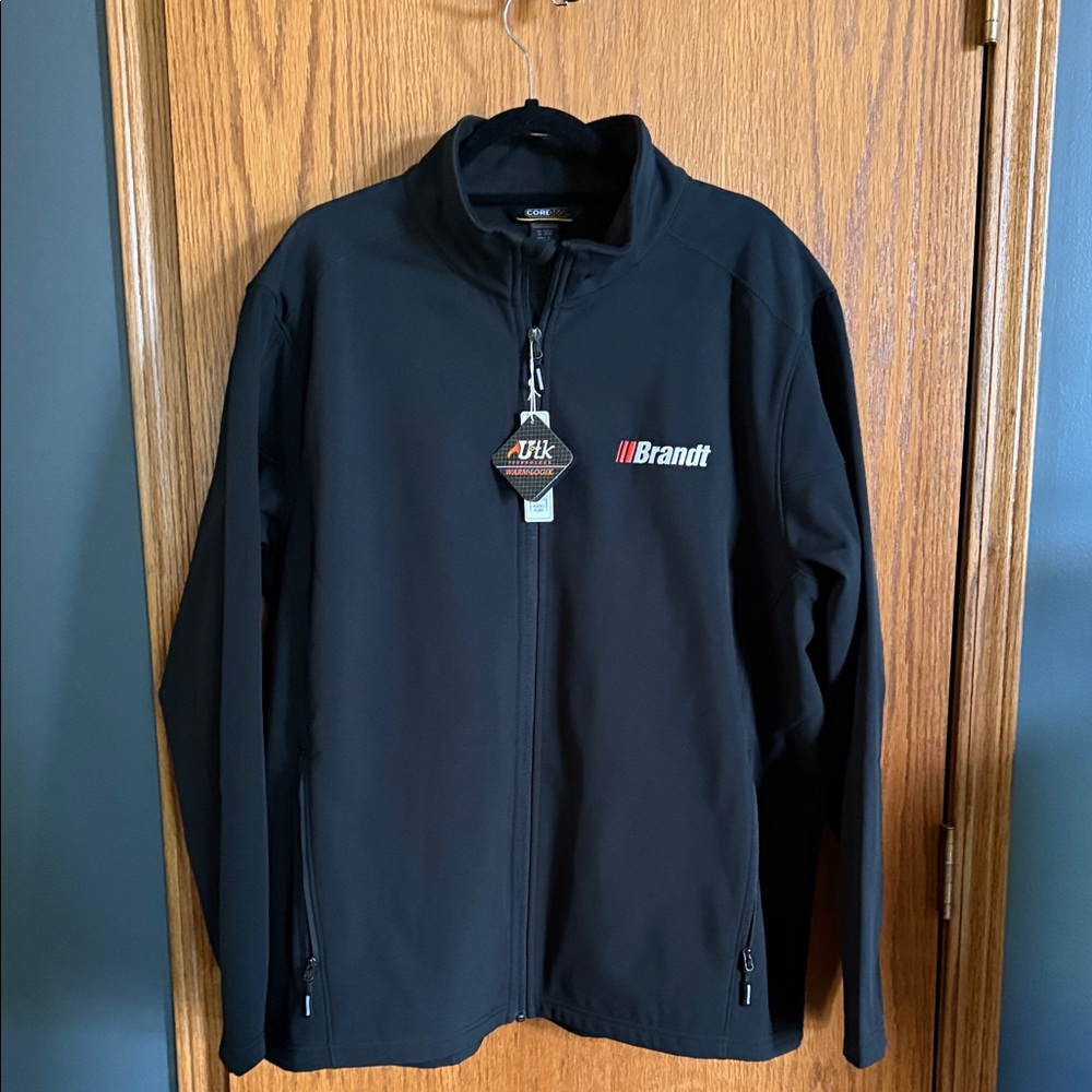 BNWT Men's Brandt Black Jacket. Size XL.